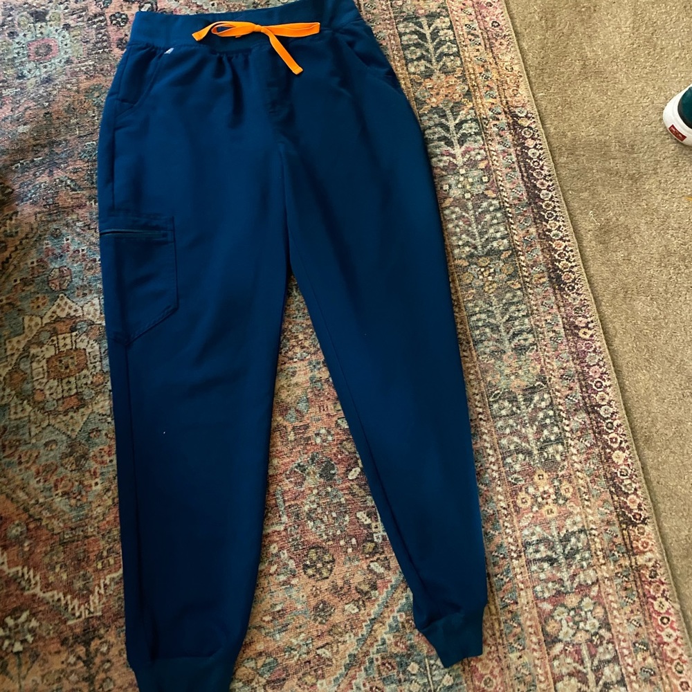 Figs scrub pants